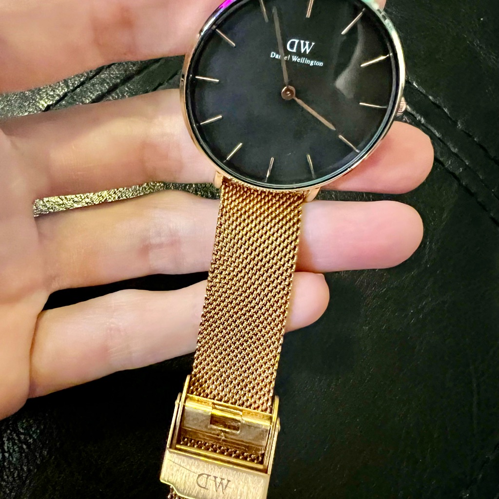 Preowned Rosegold Women Watch Danielle Wellington